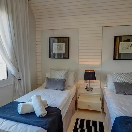 La Gioia 2 By Hello Homes Apartment *