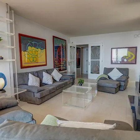 아파트 La Gioia 2 By Hello Homes 시체스