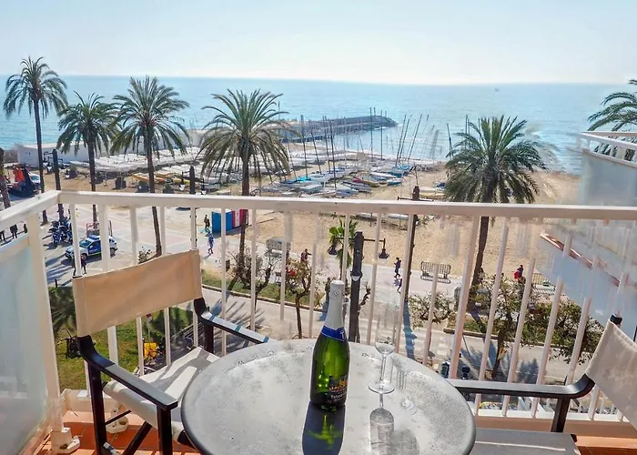 Апартаменти La Gioia 2 By Hello Homes *