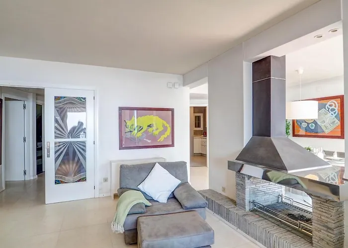 La Gioia 2 By Hello Homes *