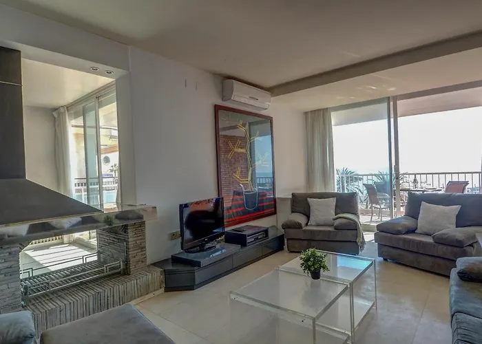 La Gioia 2 By Hello Homes